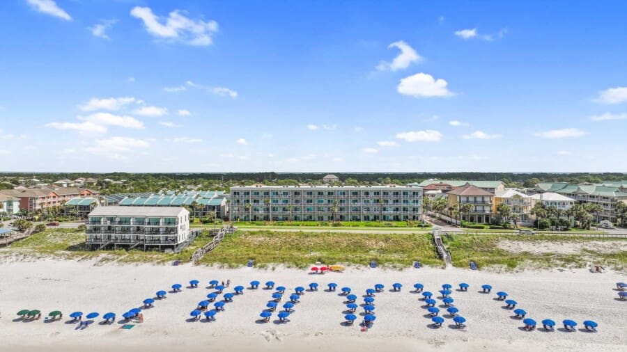 Beach Resort Vacation Rentals ► Beach Condos in Destin #destin hotels on beach front road