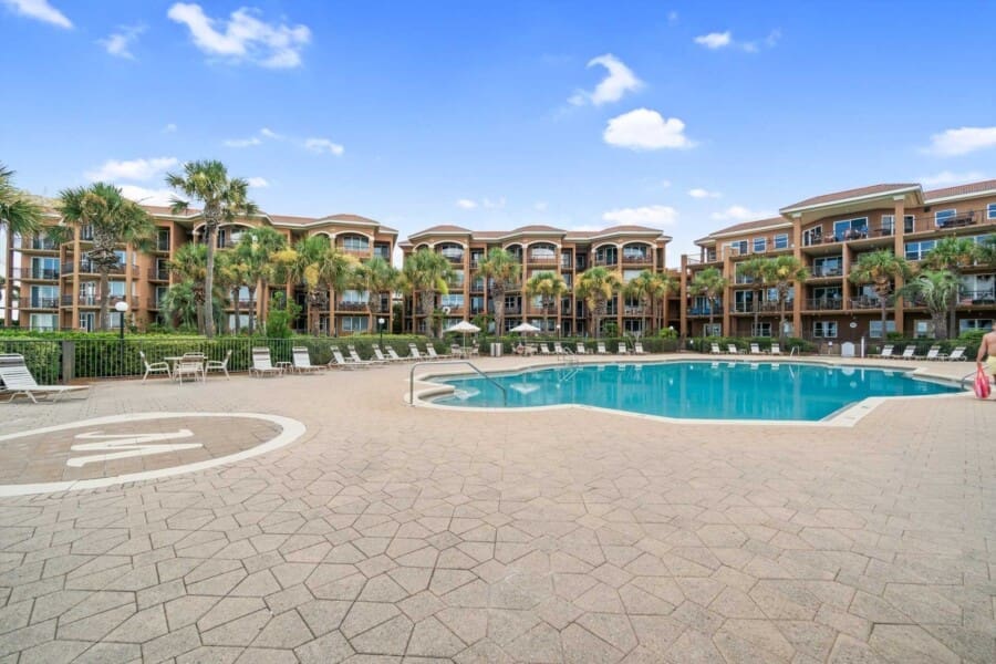 Mediterranea Vacation Rentals ► Beach Condos in Destin #beach in destin florida