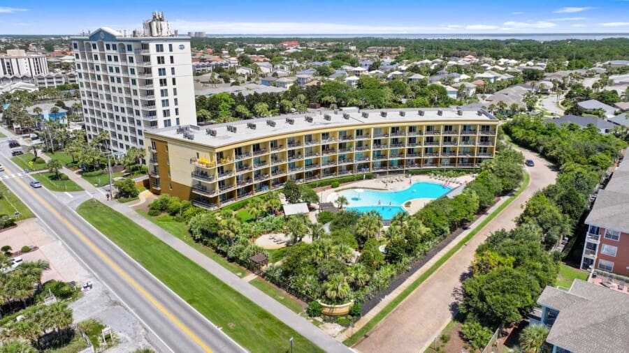 Beach Resort Vacation Rentals ► Beach Condos in Destin #beach resort destin